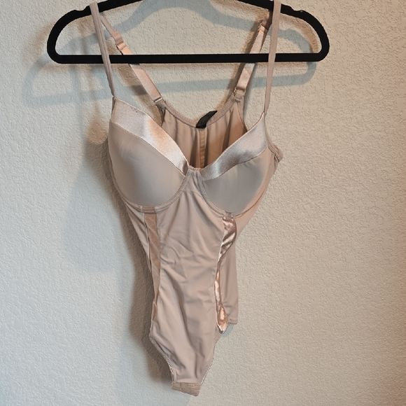 Marilyn Monroe Nude Slimming Bodysuit - Picture 1 of 2